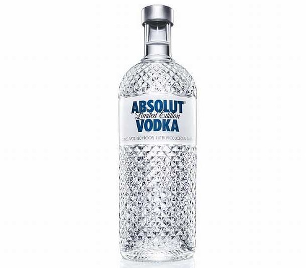 diseños packaging vodka absolut 7